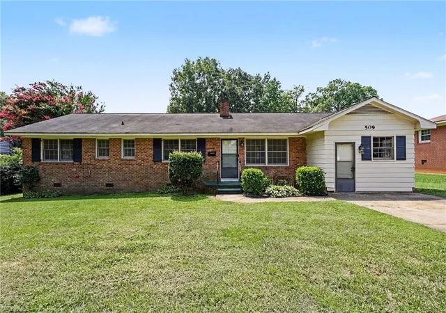 Photo 1 of Sale Pending at 509 Oakwood Ln, Graham, NC 27253 | MLS# 1230086 | Listing updated on 2026-09-03