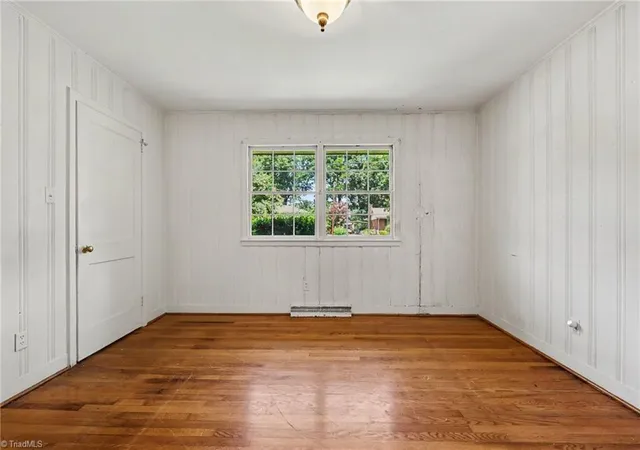 Photo 4 of Sale Pending at 509 Oakwood Ln, Graham, NC 27253 | MLS# 1230086 | Listing updated on 2026-09-30