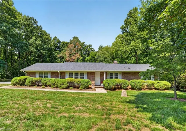 2nd image of 3110 Valhalla Cir, Greensboro, NC 27406 | MLS# 1226281