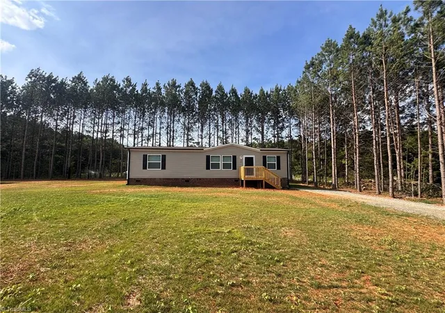 Homes for sale in Lexington, NC | 336 Ed Byerly Rd, Lexington, NC 27295 | MLS# 1225341