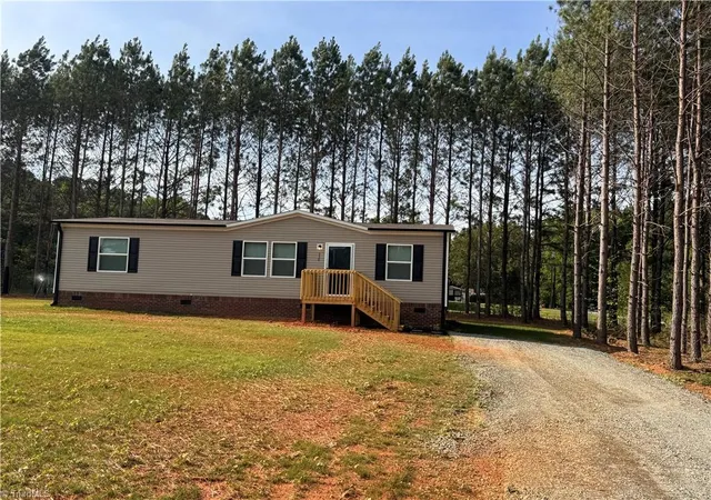Homes for sale in Lexington, NC | 336 Ed Byerly Rd, Lexington, NC 27295 | MLS# 1225341