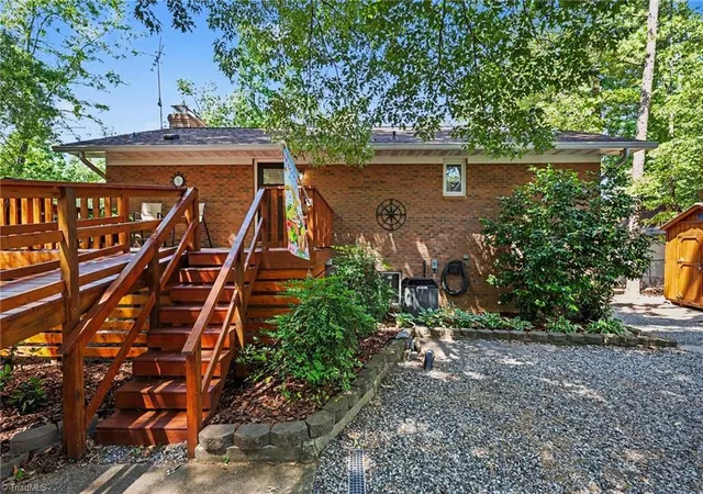 Photo 3 of Sale Pending at 260 Knollwood Dr, Salisbury, NC 28146 | MLS# 1219820 | Listing updated on 2026-09-29