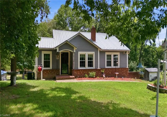 2nd image of 371 Conrad Dr, Thomasville, NC 27360 | MLS# 1228642