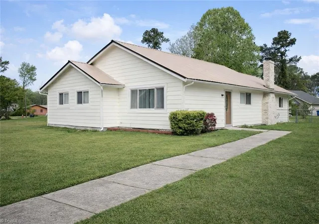 Photo 1 of Sale Pending at 500 Dennis Rd, Jacksonville, NC 28546 | MLS# 1215012 | Listing updated on 2026-09-24