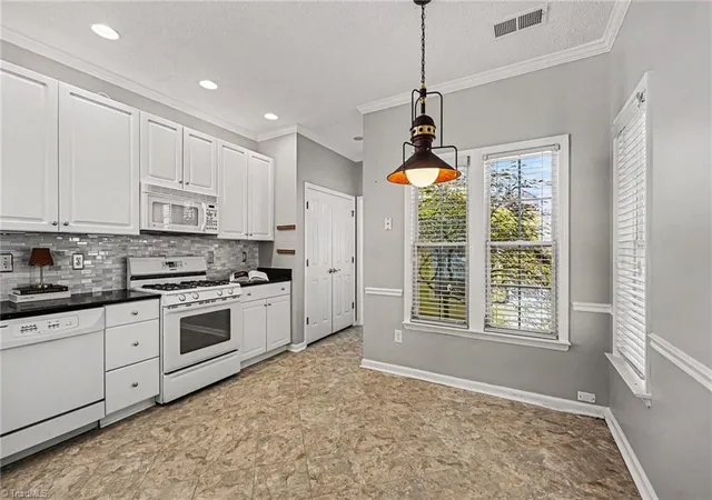 4th image of 119 Riverwalk Ln, Jamestown, NC 27282 | MLS# 1226336