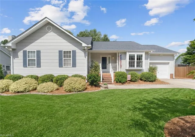 3rd image of 1006 Hastings Hill Rd, Kernersville, NC 27284 | MLS# 1226894