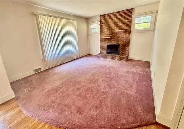 4th image of 1061 N Peace Haven Rd, Winston Salem, NC 27104 | MLS# 1224078