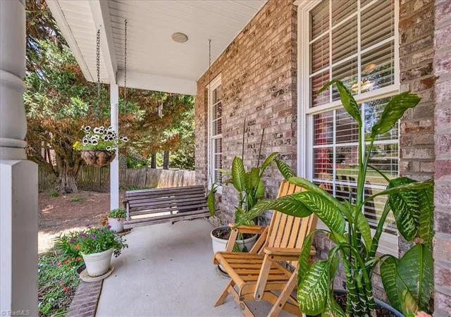5th image of 4719 Clifton Park Dr, Jamestown, NC 27282 | MLS# 1224095
