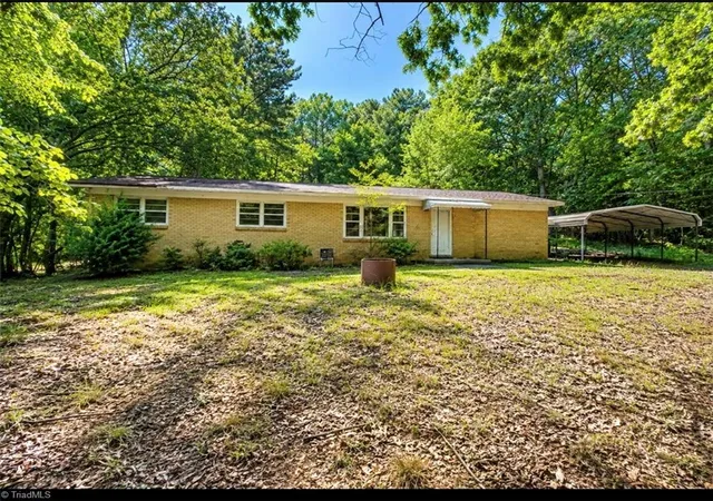 Photo 1 of Single family home for sale at 2725 Nc Hwy 109, Troy, NC 27371 | MLS# 1232893 | Listing updated on 2026-08-30