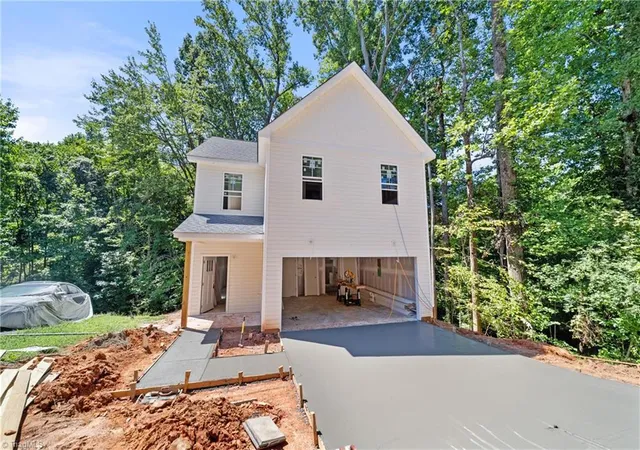 2nd image of 4819 Stonewall St, Winston Salem, NC 27105 | MLS# 1224710