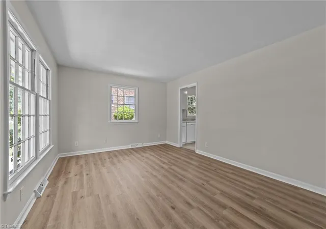 Photo 4 of Single family home for sale at 2507 Fontaine Rd, Greensboro, NC 27407 | MLS# 1181522 | Listing updated on 2026-09-21