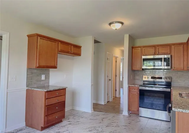 3rd image of 5828 Huckleberry Ct, Winston Salem, NC 27105 | MLS# 1222928