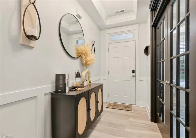 3rd image of 1405 Regal View Dr, Kernersville, NC 27284 | MLS# 1199055