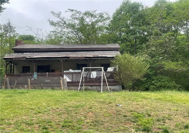 Homes for sale in Walnut Cove, NC | 1085 Riverview Rd, Walnut Cove, NC 27052 | MLS# 1219046