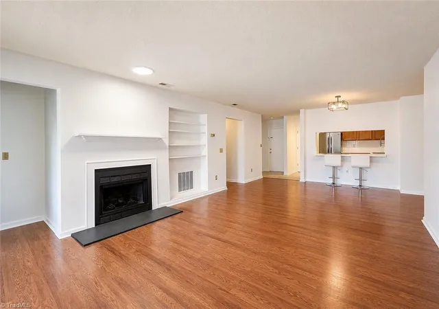 4th image of 231 Oakwood Ct, Winston Salem, NC 27103 | MLS# 1225935