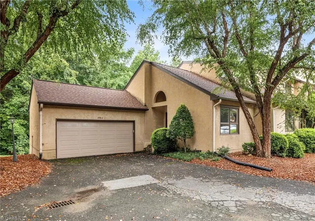 3rd image of 1955 Eastchester Dr #A, High Point, NC 27265 | MLS# 1230274