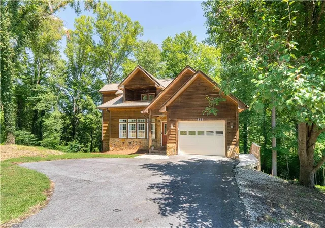 Photo 2 of Sale Pending at 833 E Country Club Rd, Mount Airy, NC 27030 | MLS# 1233301 | Listing updated on 2026-09-14