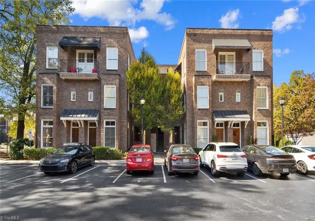2nd image of 622 Elm St #C, Greensboro, NC 27401 | MLS# 1225889