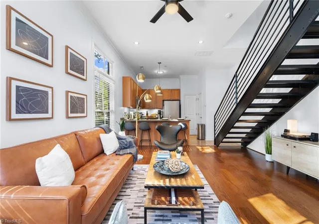 4th image of 622 Elm St #C, Greensboro, NC 27401 | MLS# 1225889