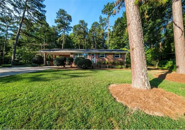 Single family home for sale at 221 Westwood Ave, Thomasville, NC 27360 | MLS# 1233596