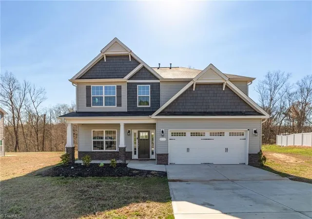 2nd image of 573 Mahogany Dr, Thomasville, NC 27360 | MLS# 1210690