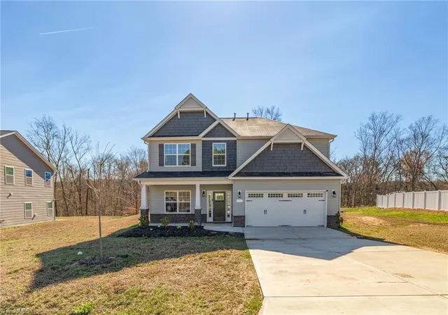 3rd image of 573 Mahogany Dr, Thomasville, NC 27360 | MLS# 1210690