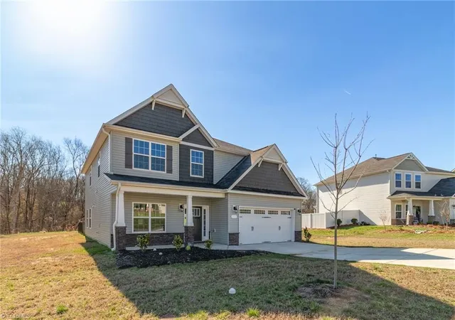 4th image of 573 Mahogany Dr, Thomasville, NC 27360 | MLS# 1210690