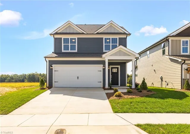 Photo 1 of Single family home for sale at 1715 Creekline Dr, Kernersville, NC 27284 | MLS# 1208087 | Listing updated on 2026-09-18