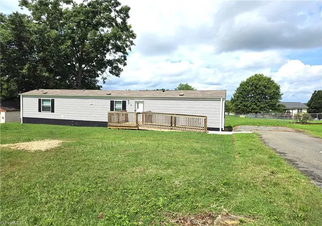 19th image of 126 Sheraton Ct, King, NC 27021 | MLS# 1230187