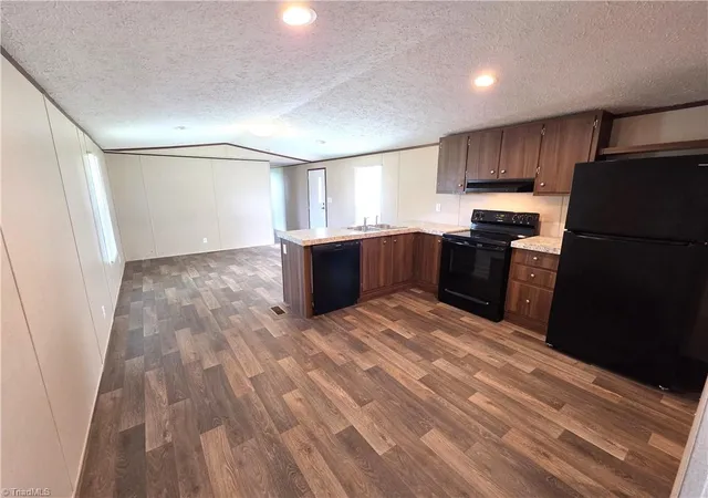 4th image of 126 Sheraton Ct, King, NC 27021 | MLS# 1230187