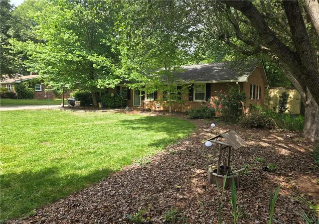 Homes for sale in Pfafftown, NC | 2945 Kecoughtan Rd, Pfafftown, NC 27040 | MLS# 1218281