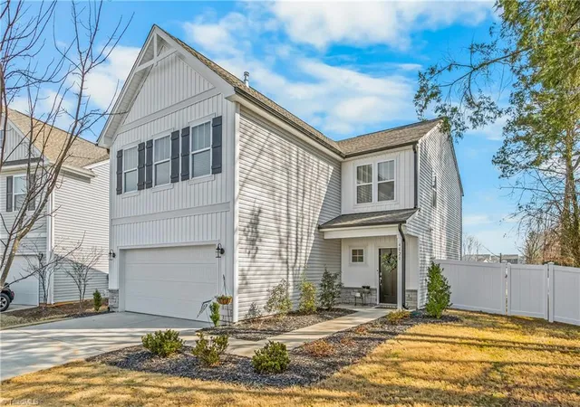 1st image of 4020 Centerpiece Ct, High Point, NC 27265 | MLS# 1211048