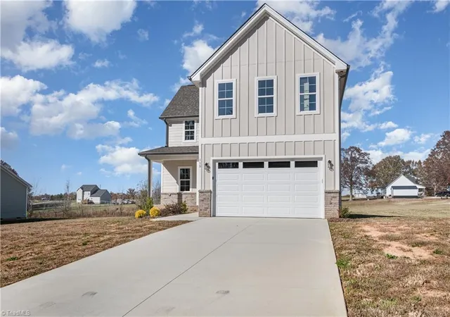 Photo 3 of Single family home for sale at 115 Rierson Farms Ct, Madison, NC 27025 | MLS# 1179365 | Listing updated on 2026-08-30