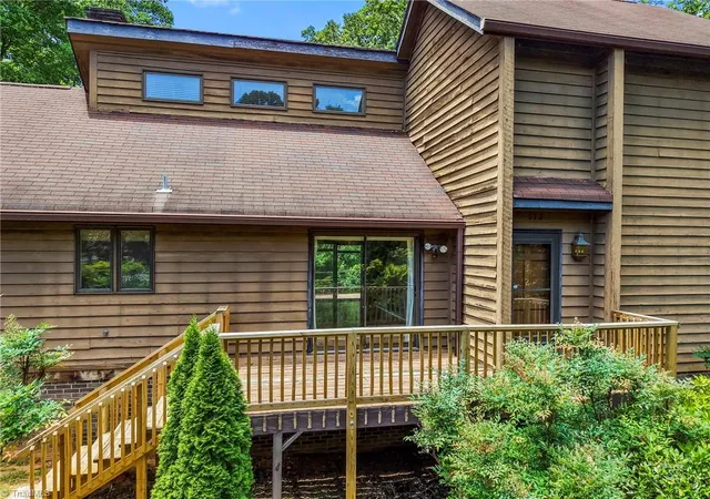 4th image of 512 Forest Ln, Yadkinville, NC 27055 | MLS# 1225265