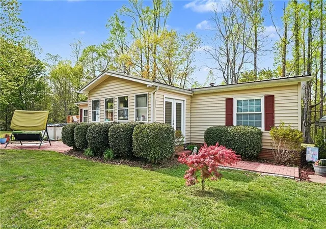 Homes for sale in Sandy Ridge, NC | 1375 Ward Rd, Sandy Ridge, NC 27046 | MLS# 1215139