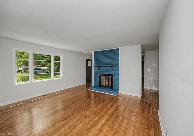 Photo 3 of Sale Pending at 3761 Spaulding Dr, Winston Salem, NC 27105 | MLS# 1222586 | Listing updated on 2026-09-14