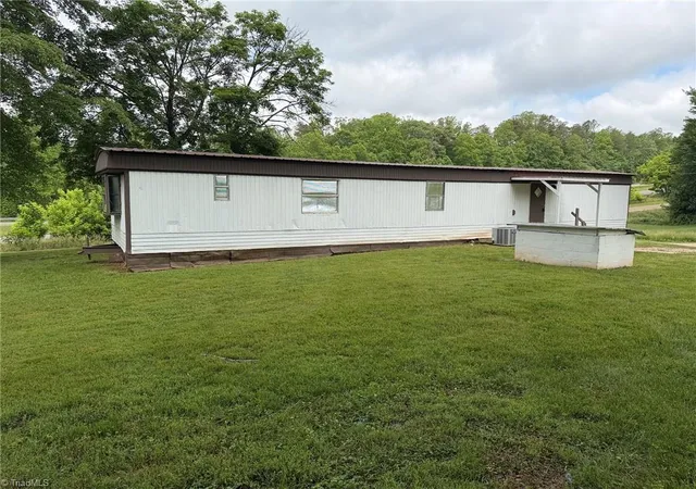 Homes for sale in Pilot Mountain, NC | 110 Beck Ln, Pilot Mountain, NC 27041 | MLS# 1223604