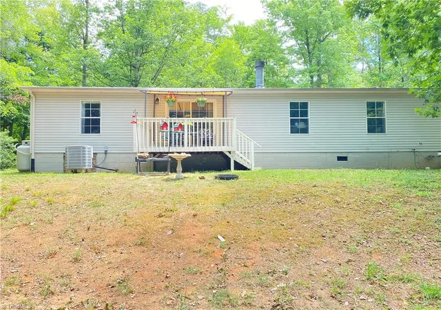 Homes for sale in Sandy Ridge, NC | 1188 Kallam Rd, Sandy Ridge, NC 27046 | MLS# 1224655