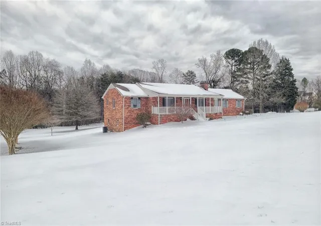 50th image of 2301 Griffith Rd, Winston Salem, NC 27103 | MLS# 1198827