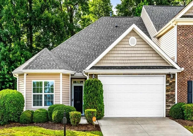 1st image of 125 Chestnut Bend Dr, Greensboro, NC 27406 | MLS# 1225088