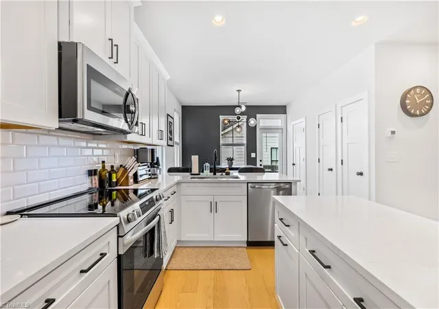 4th image of 1130 Pegram Xing, Charlotte, NC 28205 | MLS# 1209828