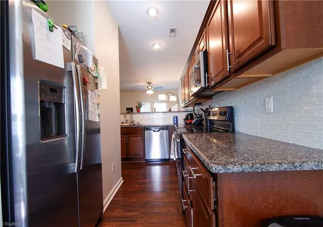 5th image of 127 Sommerwall Pl, Greensboro, NC 27405 | MLS# 1225623