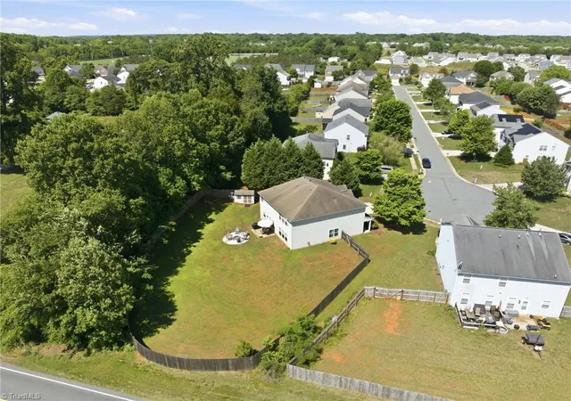 Homes for sale in Burlington, NC | 116 West View Dr, Burlington, NC 27215 | MLS# 1222556