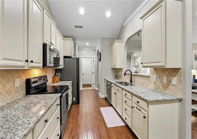 4th image of 1701 Friedberg Village Dr, Winston Salem, NC 27127 | MLS# 1230501