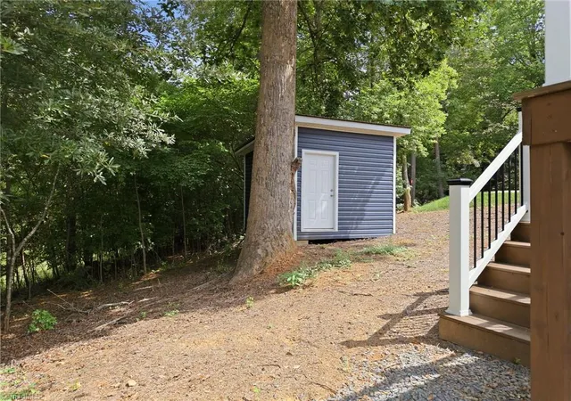 3rd image of 151 Dogwood Cir, New London, NC 28127 | MLS# 1230948