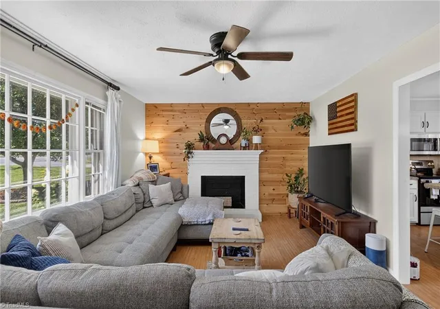 Photo 3 of Sale Pending at 1251 Union Cross Rd, Kernersville, NC 27284 | MLS# 1229823 | Listing updated on 2026-09-02