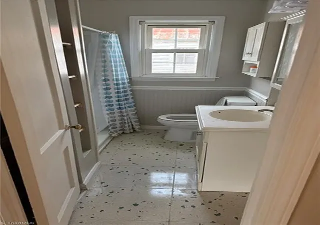 2nd image of 300 Dameron St, Eden, NC 27288 | MLS# 1229822