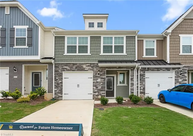 Photo 1 of Single family home for sale at 2116 Willow Glen Dr, Graham, NC 27253 | MLS# 1229656 | Listing updated on 2026-08-12