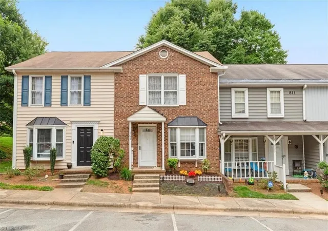 1st image of 811 Ashebrook Dr #102, Greensboro, NC 27409 | MLS# 1230625