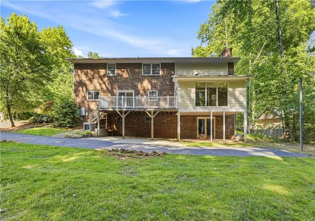 48th image of 612 Hertford Rd, Winston Salem, NC 27104 | MLS# 1222414